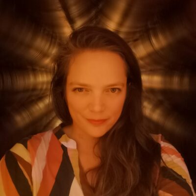 mariebritsch@gmail.com